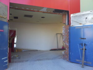 Demolicion-Interior-Nave-Multicines-Ponferrada-2