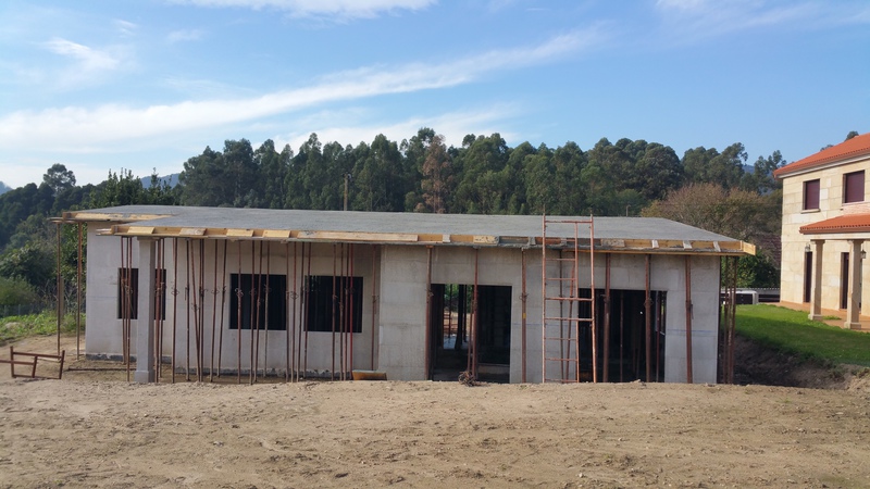 Viv. Unif. Cangas 13