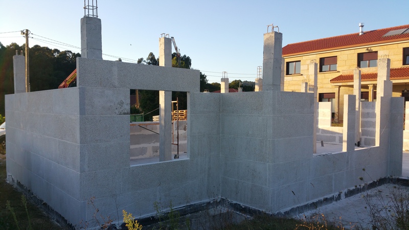 Viv. Unif. Cangas 16